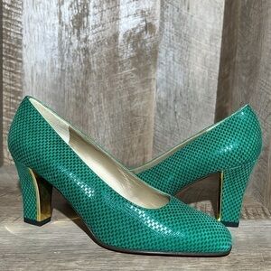 NEW St John Italy Heels Shoes